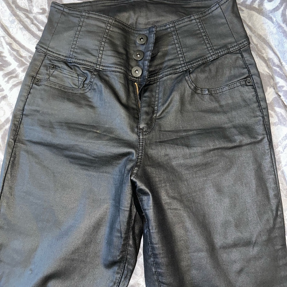 Sleek High Rise Black Jeans